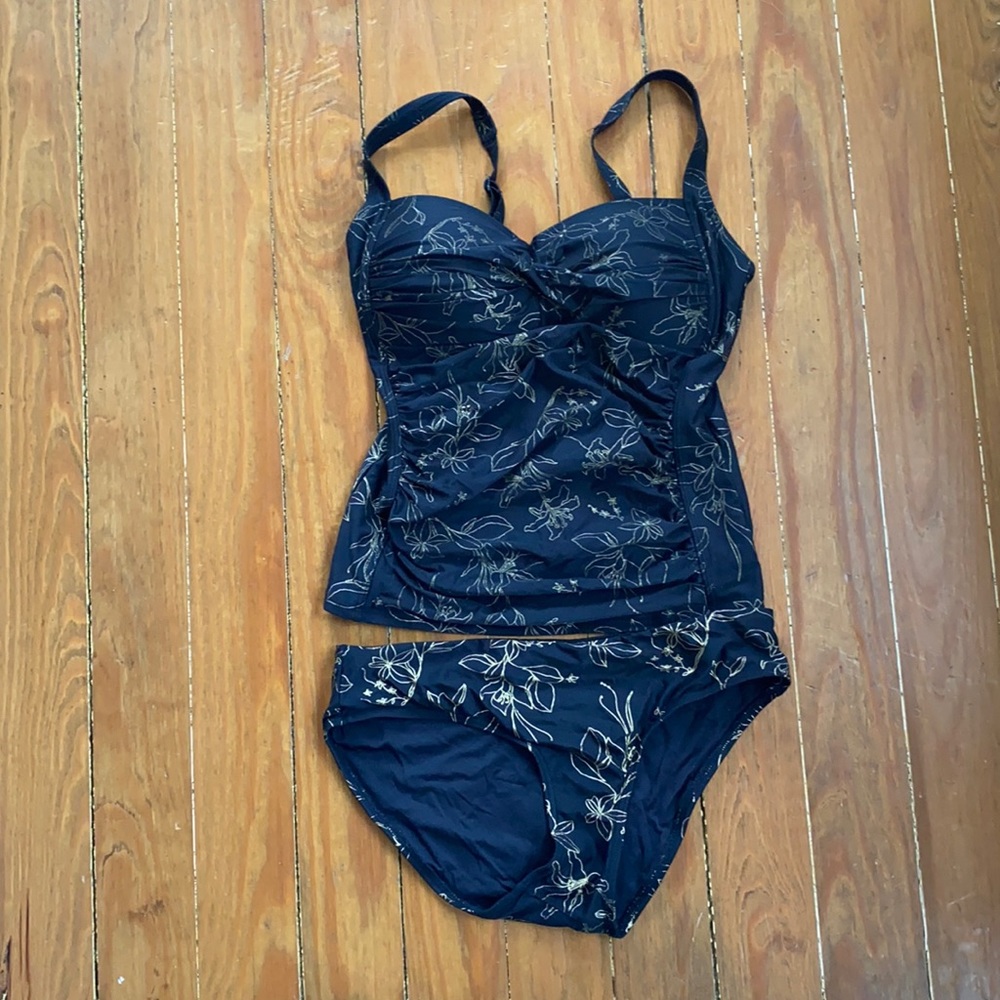 Nip tuck Swim black and gold tankini - size 10